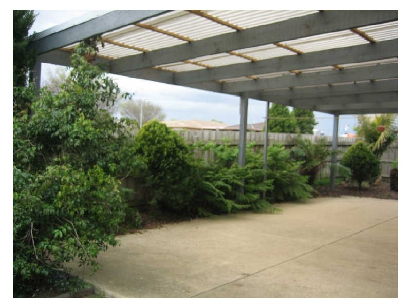 61 Bellevue Drive, Berwick VIC 3806