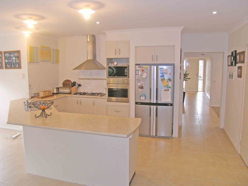 38 Sigvard Boulevard, Hallam VIC 3803