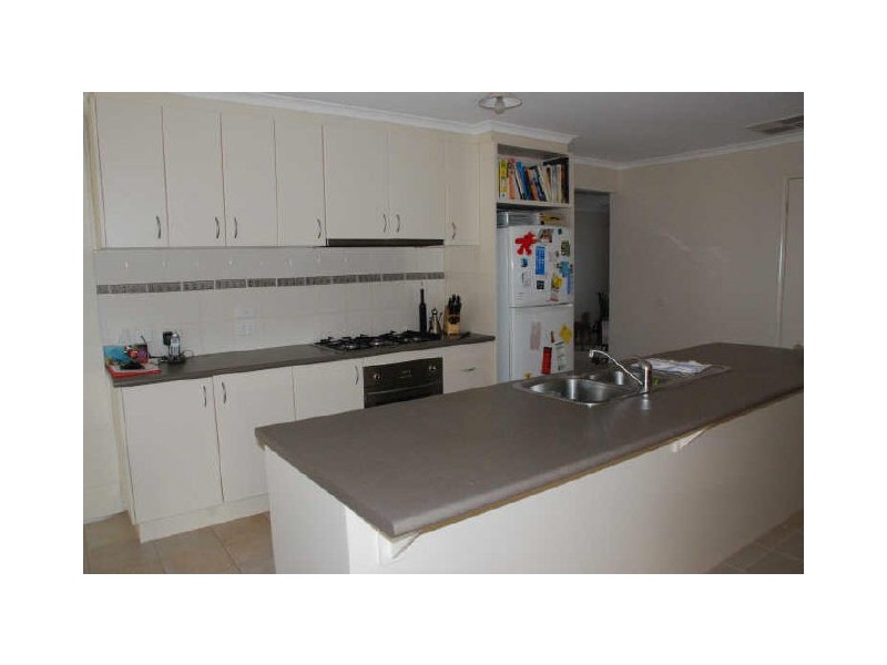 43 Marsh Grove, Berwick VIC 3806
