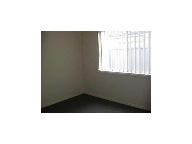 26 Mossman Drive, Cranbourne VIC 3977