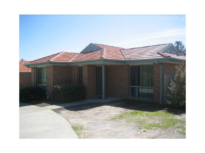 1/18 Huntingtower Crescent, Langwarrin VIC 3910