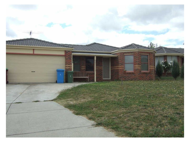 4 Souhail Court, Berwick VIC 3806