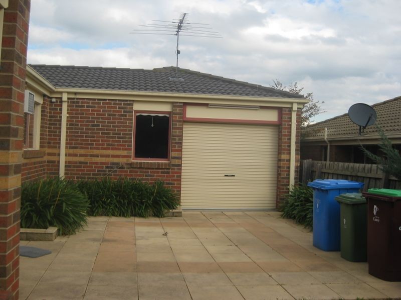 4 Souhail Court, Berwick VIC 3806