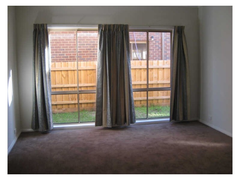 18 Amhurst Drive, Narre Warren VIC 3805