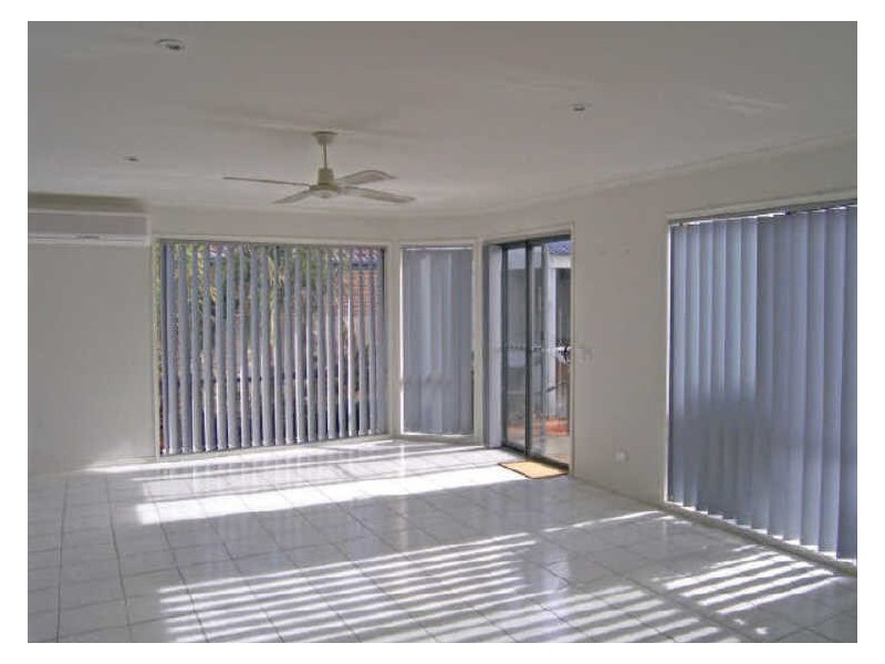 27 Kippenross Drive, Narre Warren South VIC 3805