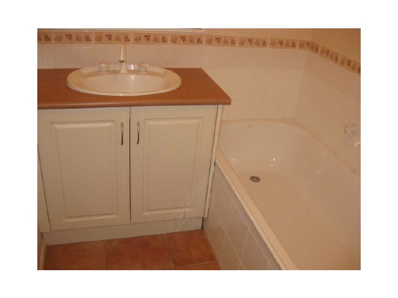 28 Breamlea Way, Cranbourne VIC 3977