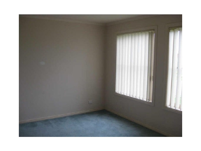 28 Breamlea Way, Cranbourne VIC 3977