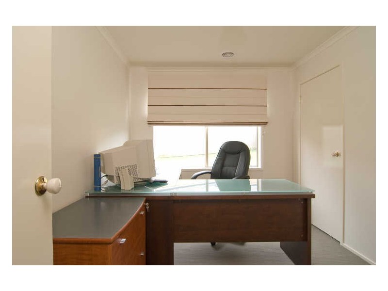 5 Kurnwill Place, Berwick VIC 3806