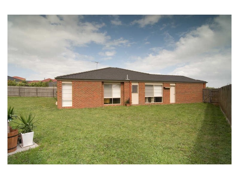 5 Kurnwill Place, Berwick VIC 3806