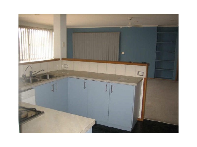 44 Coolabah Grove, Berwick VIC 3806