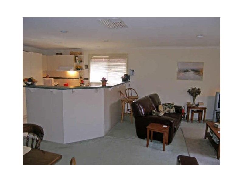 81 Avebury Drive, Berwick VIC 3806