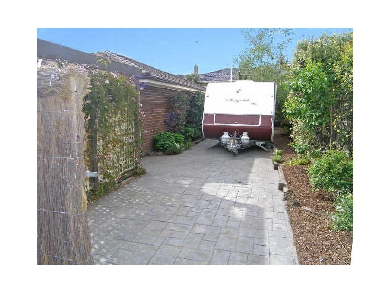 81 Avebury Drive, Berwick VIC 3806