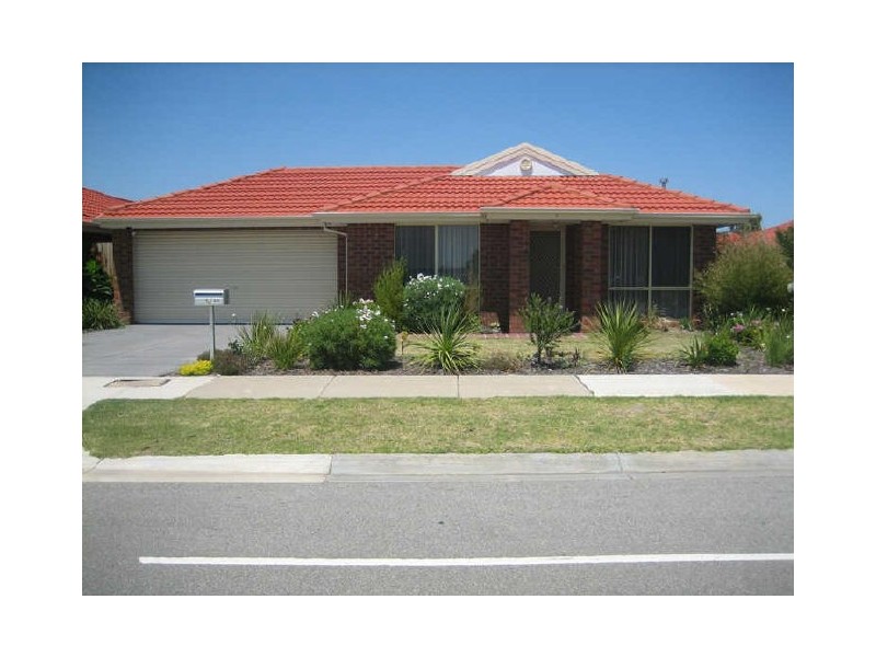 2/68 Wedge Road, Carrum Downs VIC 3201