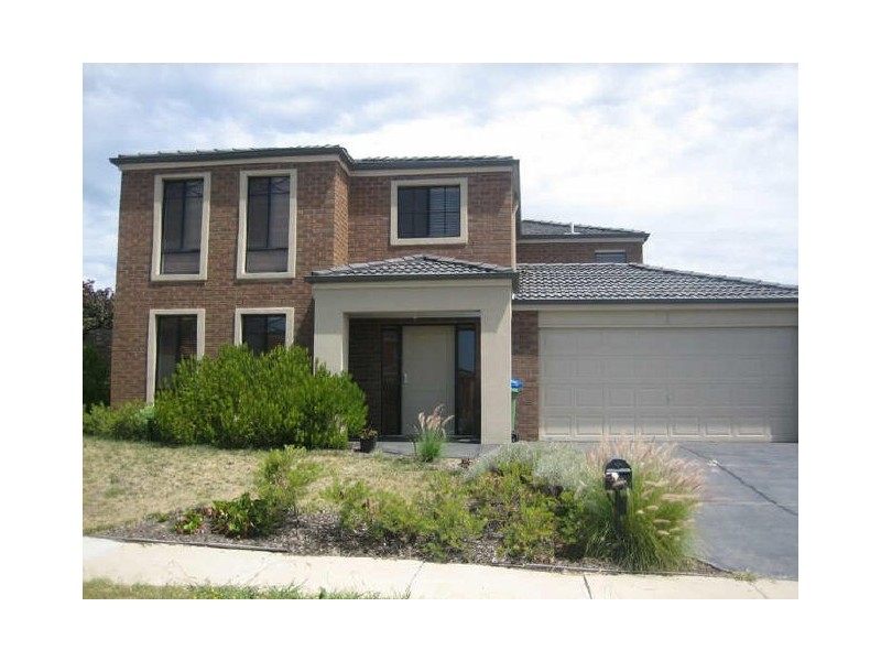 43 Hunt Club Boulevard, Cranbourne VIC 3977