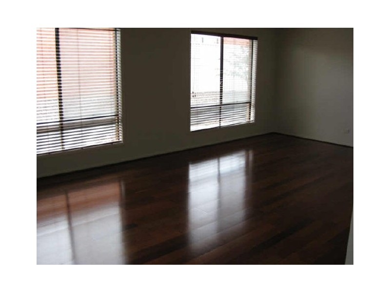 43 Hunt Club Boulevard, Cranbourne VIC 3977