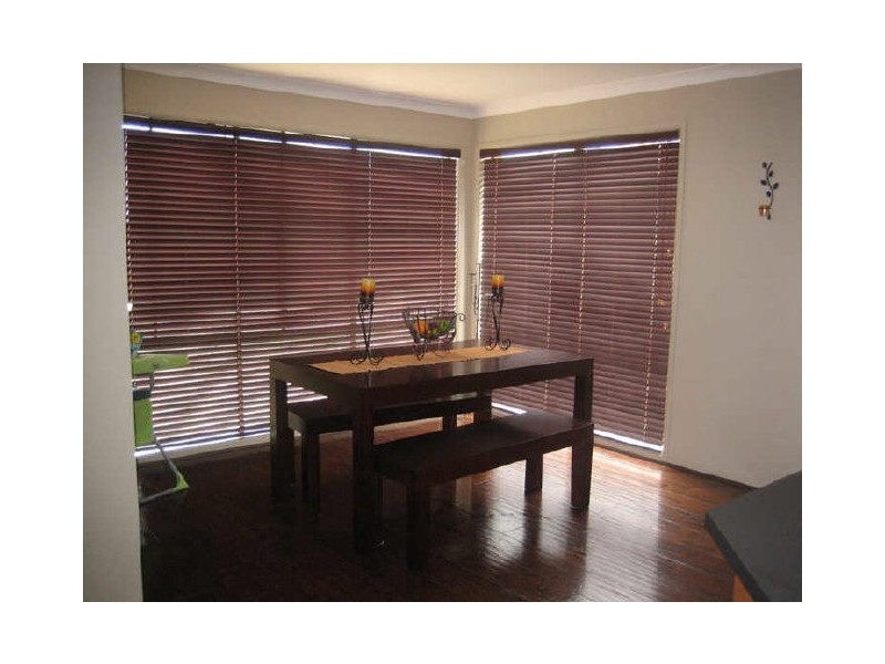 1 Hollington Way, Berwick VIC 3806