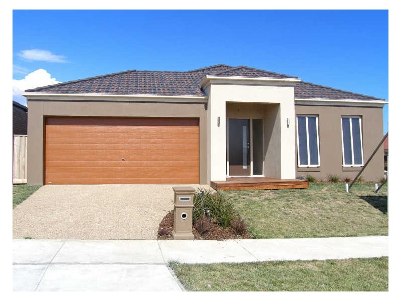 106 Bridgewater Boulevard, Berwick VIC 3806