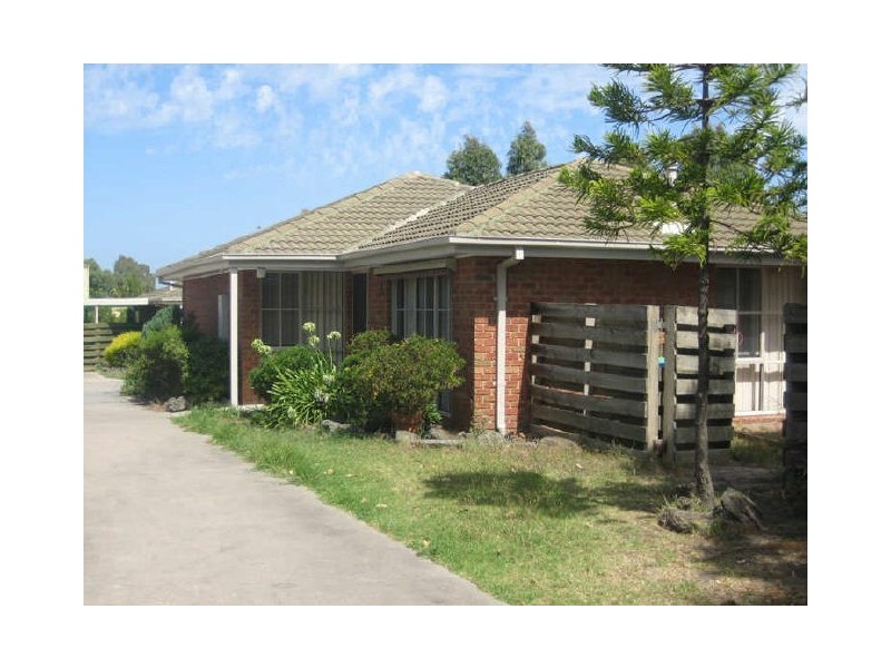 1/15 Florence Avenue, Berwick VIC 3806