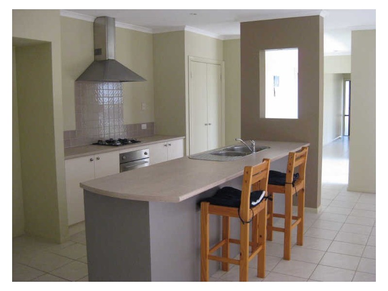 79 Earlsfield Drive, Berwick VIC 3806