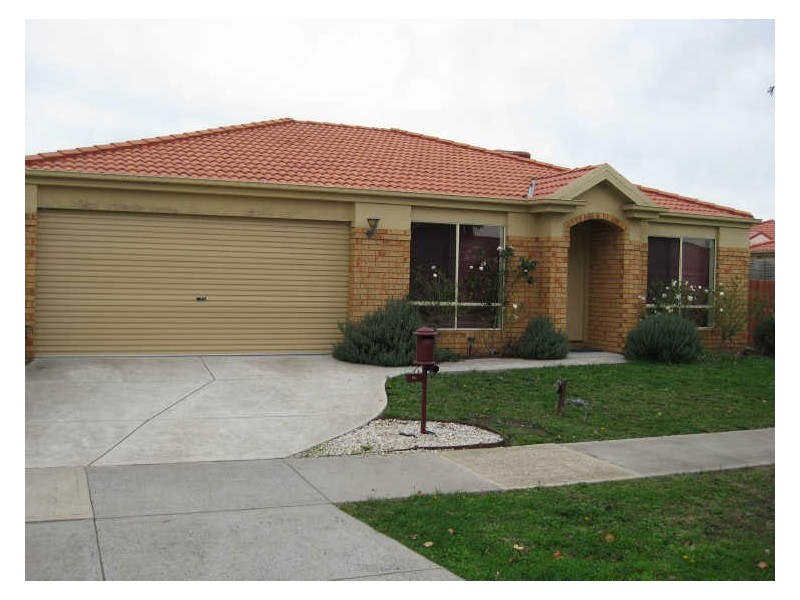 26 Grand Arch Way, Berwick VIC 3806