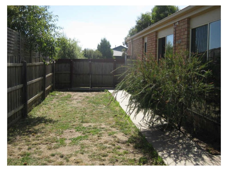 26 Grand Arch Way, Berwick VIC 3806