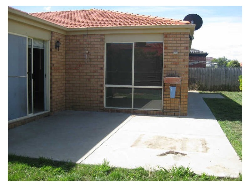 26 Grand Arch Way, Berwick VIC 3806