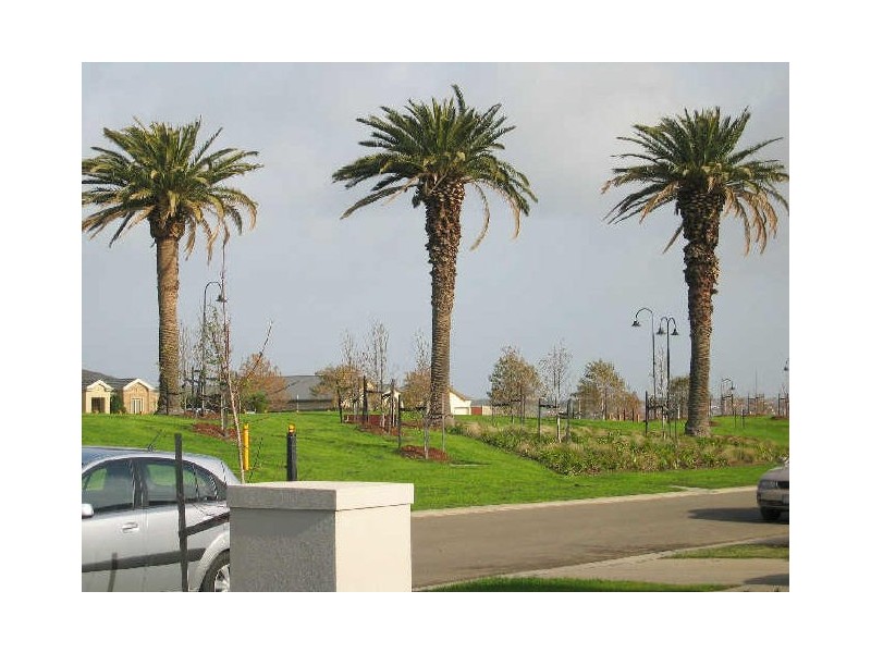 82 Meridian Circuit, Berwick VIC 3806