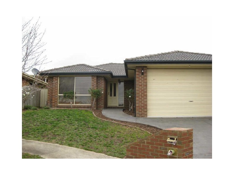 7 Sue Place, Berwick VIC 3806