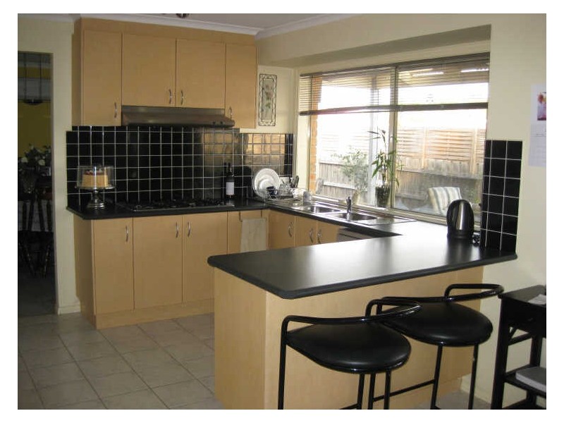 2 Filante Grove, Berwick VIC 3806