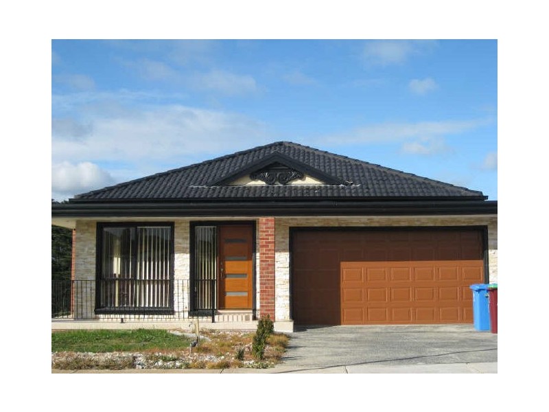 26 Southgate Drive, Berwick VIC 3806