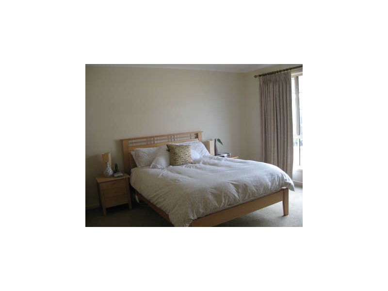 4 Royal Court, Narre Warren South VIC 3805