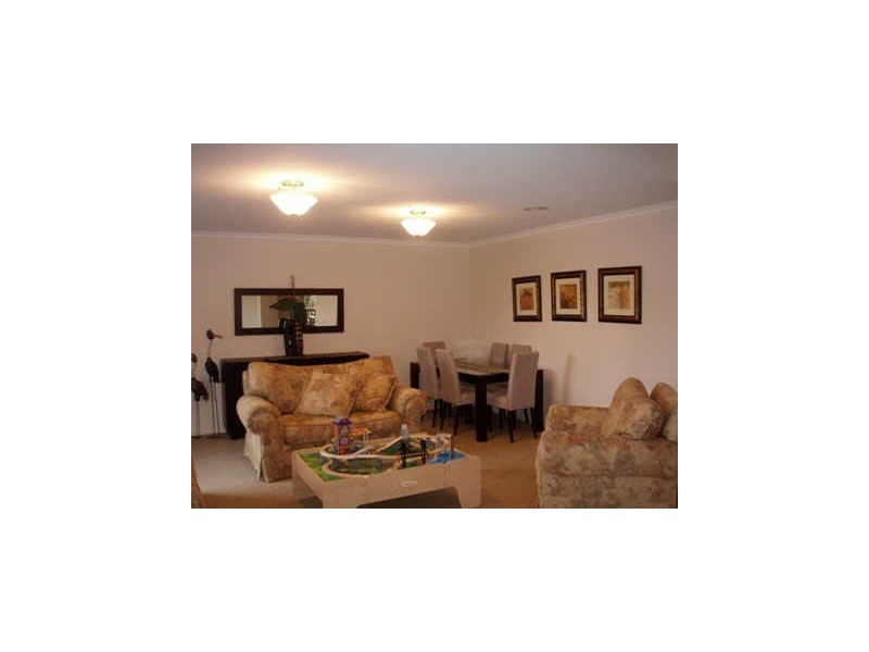 4 Royal Court, Narre Warren South VIC 3805