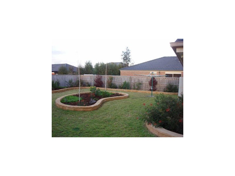 4 Royal Court, Narre Warren South VIC 3805