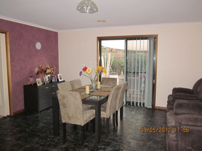 11 Ashton Rise, Narre Warren South VIC 3805