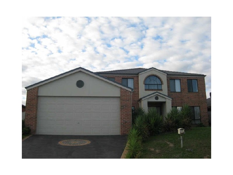 110 Robinswood Parade, Narre Warren South VIC 3805