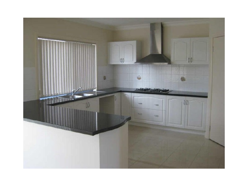 110 Robinswood Parade, Narre Warren South VIC 3805