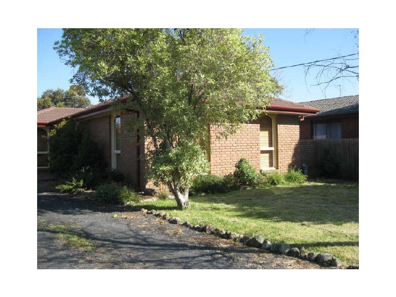 6 Goff Street, Beaconsfield VIC 3807