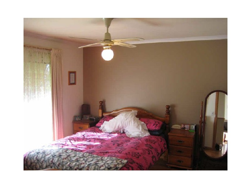 7 Dryden Court, Berwick VIC 3806