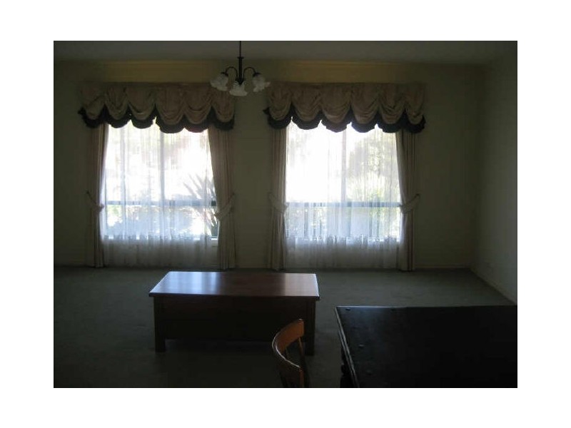 85 Avebury Drive, Berwick VIC 3806