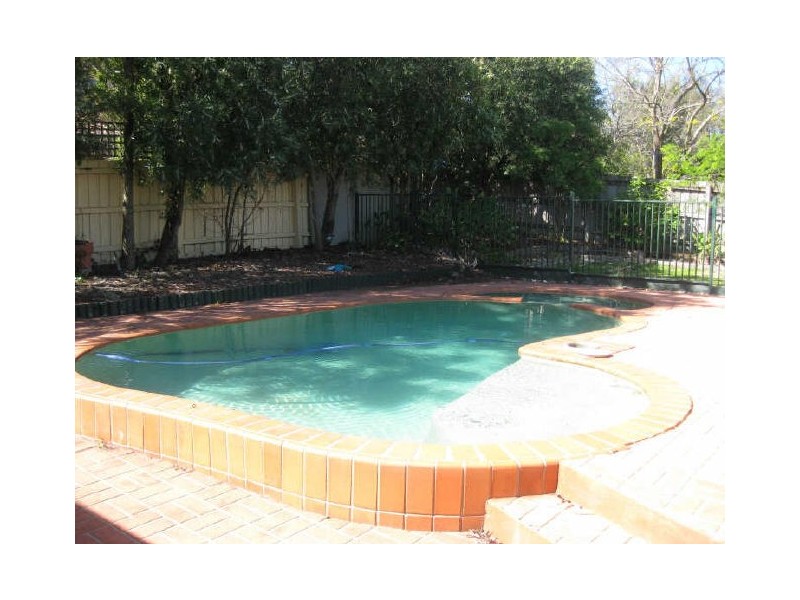 85 Avebury Drive, Berwick VIC 3806