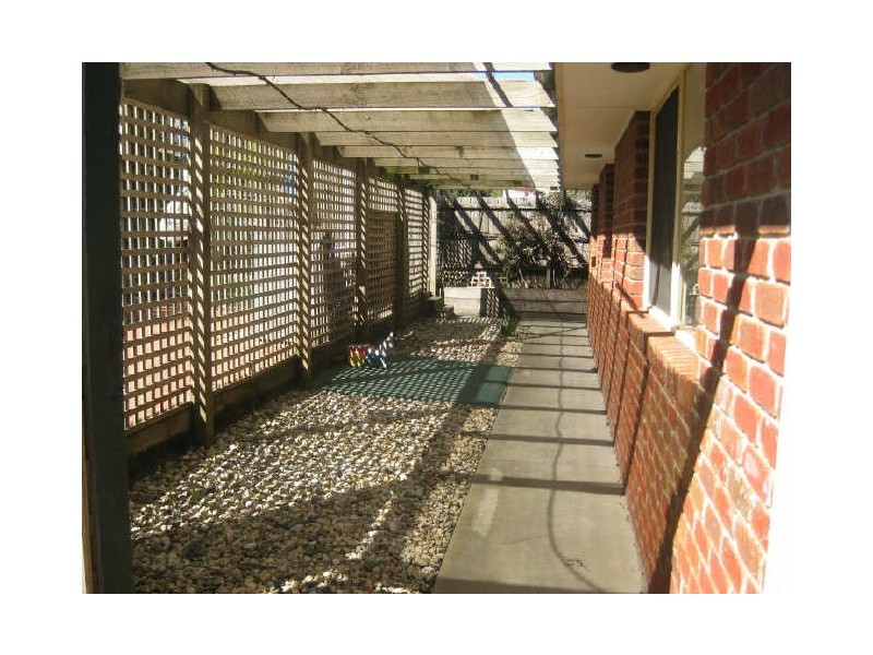 85 Avebury Drive, Berwick VIC 3806