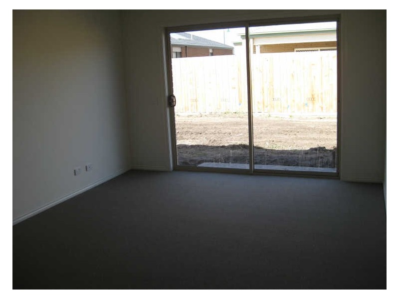 11 St Mellion Court, Cranbourne VIC 3977