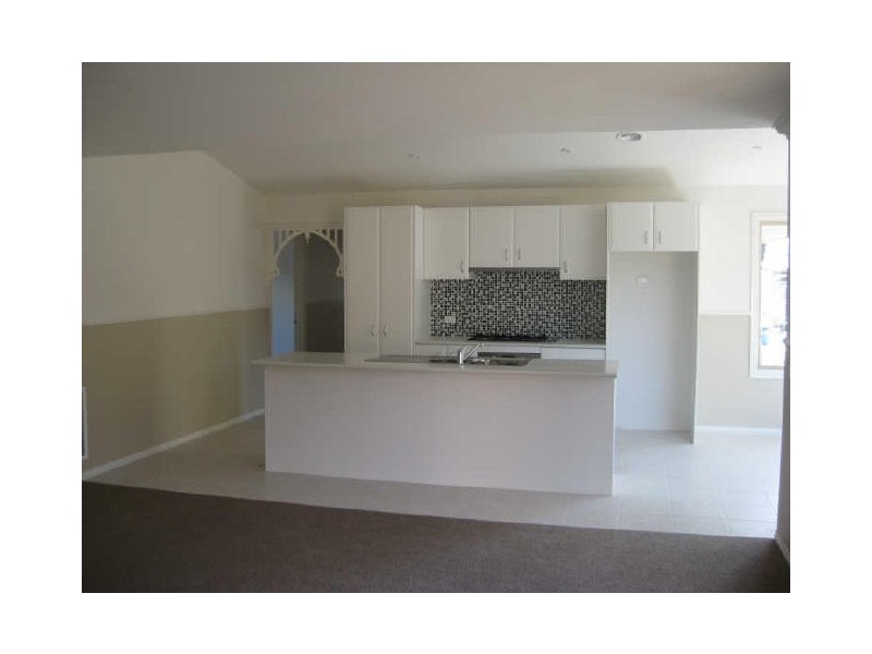 9 St Mellion Court, Cranbourne VIC 3977