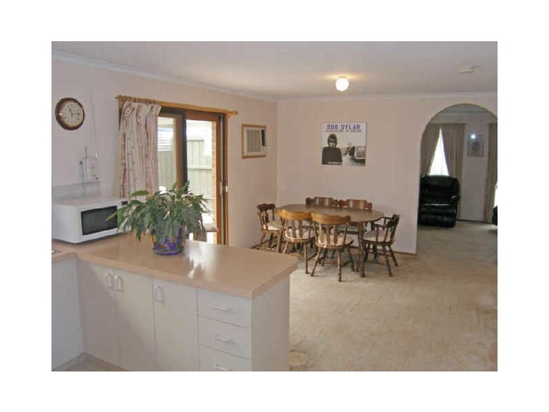 17 Pioneer Court, Berwick VIC 3806