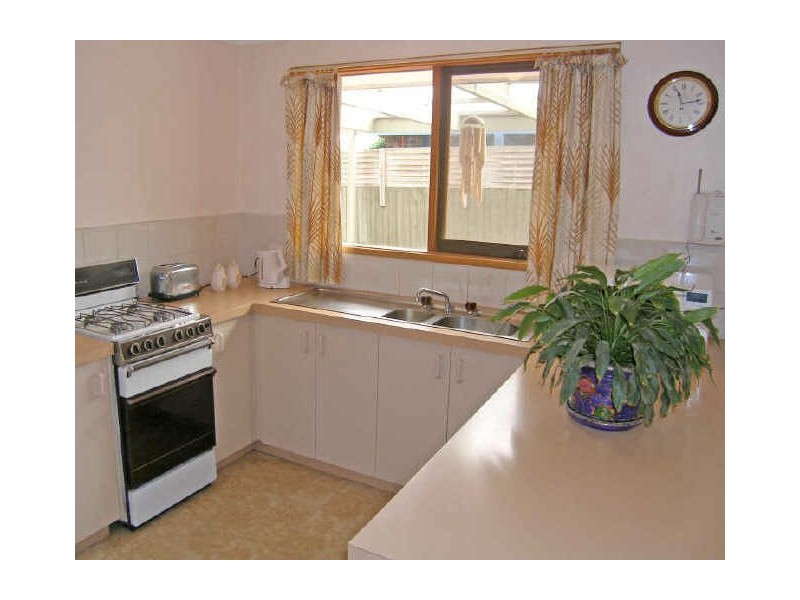 17 Pioneer Court, Berwick VIC 3806