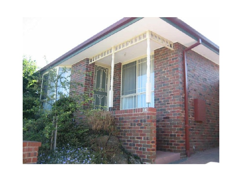 14 Mason Way, Berwick VIC 3806