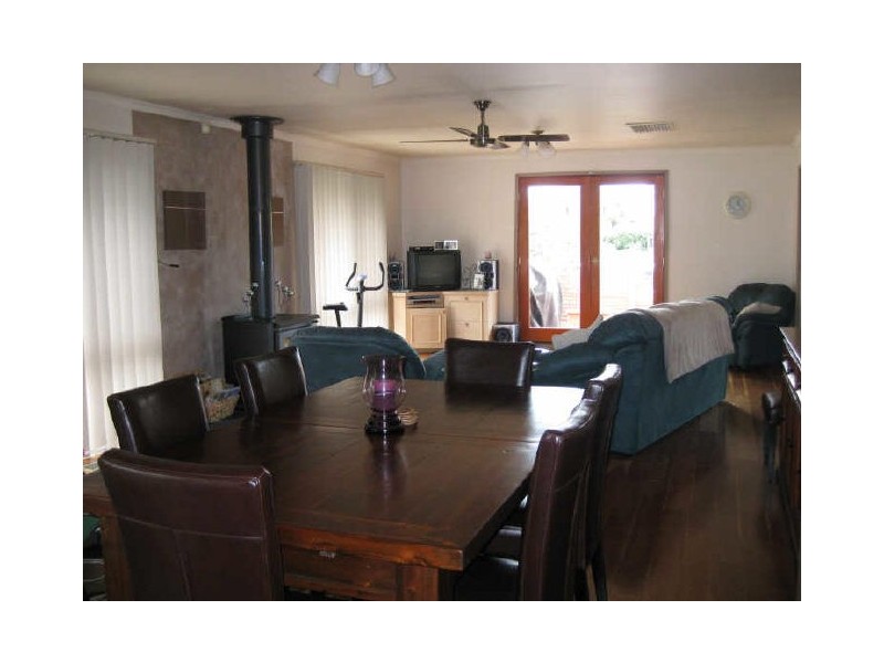 36 Balmain Drive, Berwick VIC 3806