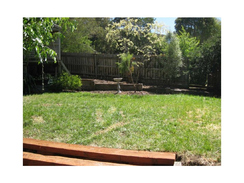 20 Rheanva Street, Berwick VIC 3806