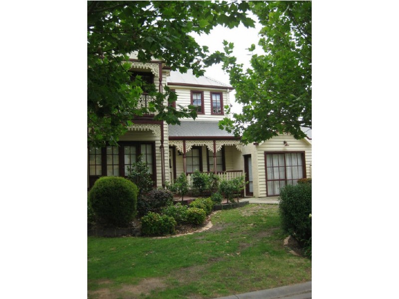 10a Arglye Court, Berwick VIC 3806