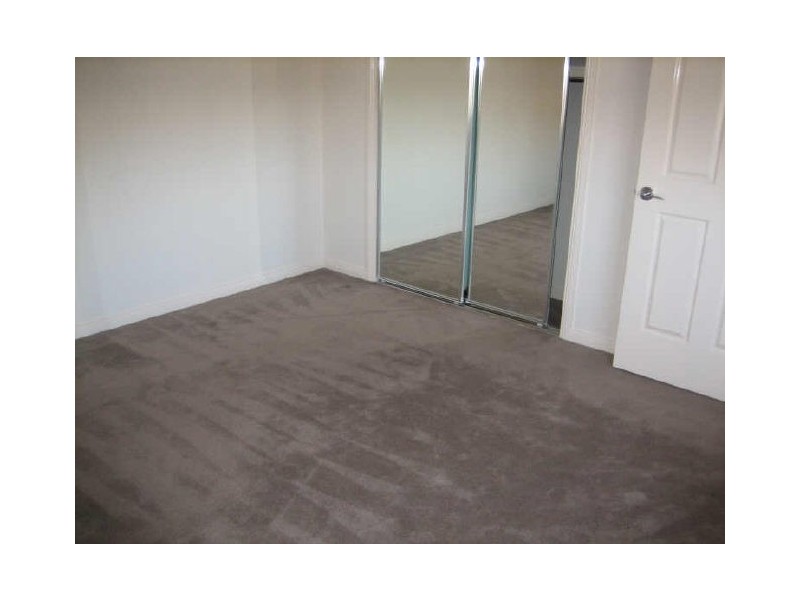 1/135 Hinrichsen Drive, Hallam VIC 3803